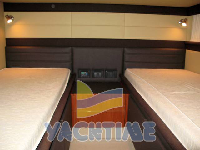 Ferretti 680