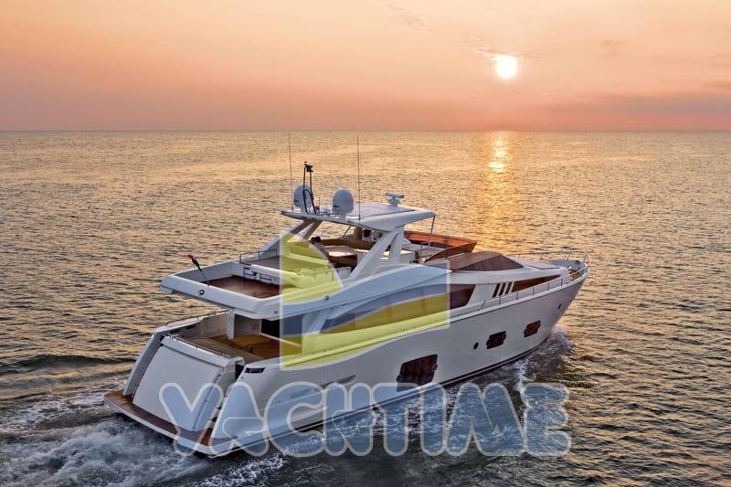 Ferretti 800 h.t.
