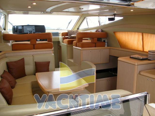 Ferretti 460