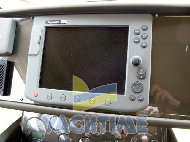 Ferretti 460