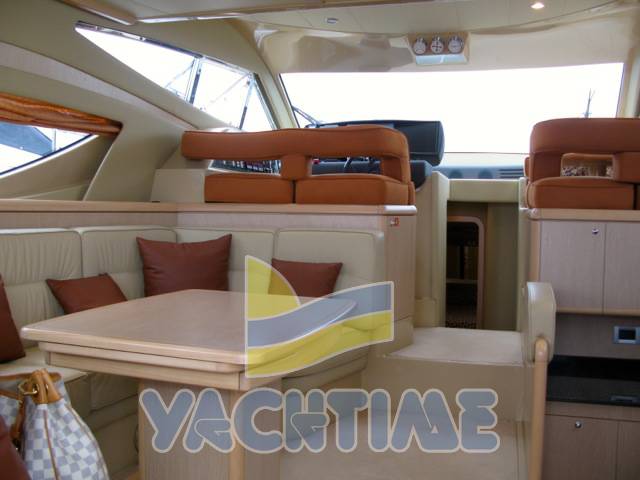 Ferretti 460