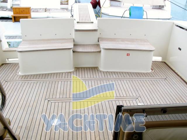 Ferretti 460
