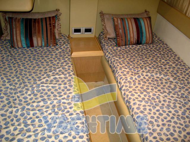 Ferretti 460