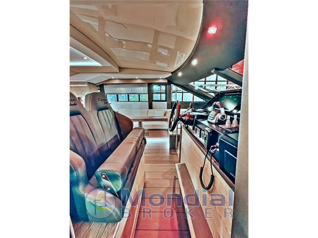 Cayman yachts S 600