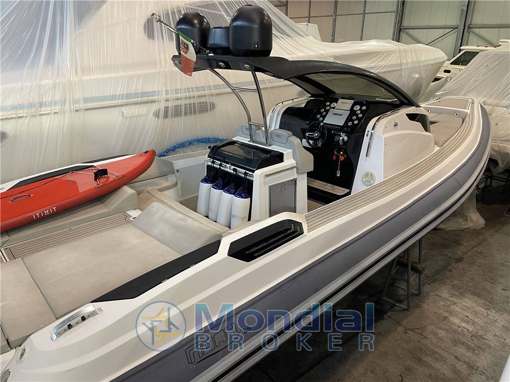 Noah 36 cabin