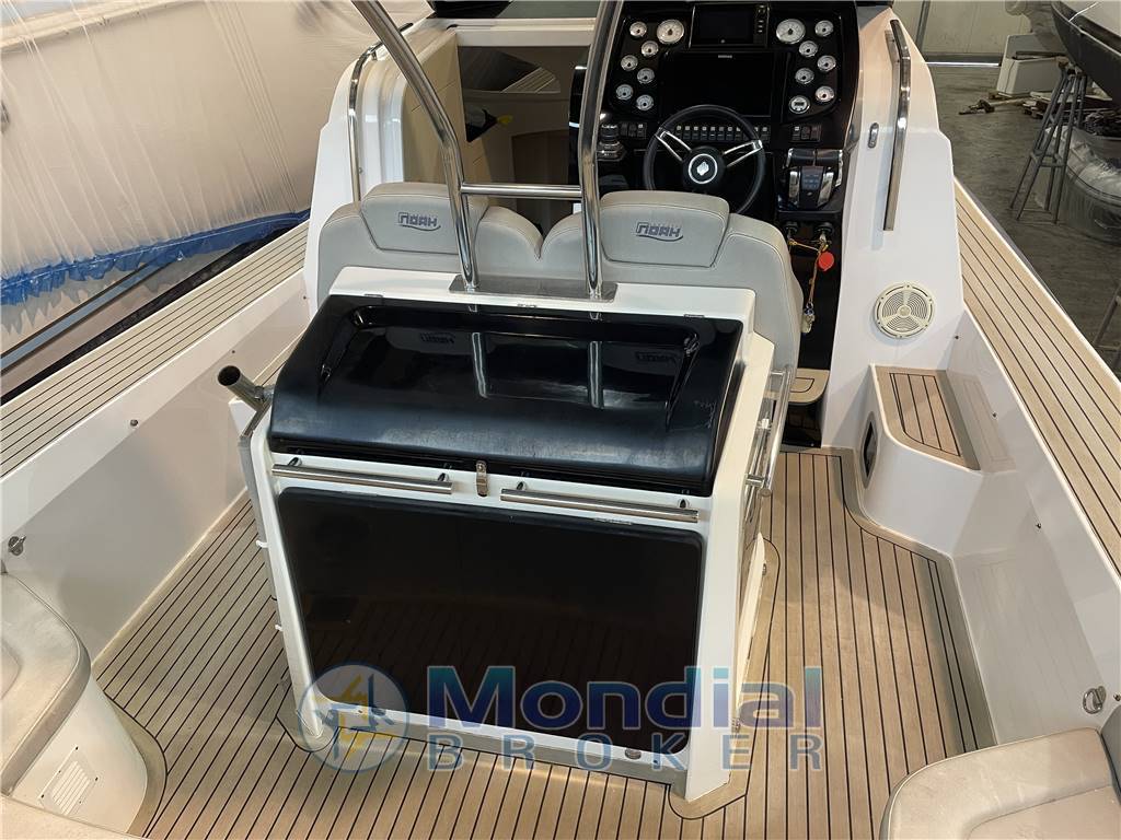 Noah 36 cabin
