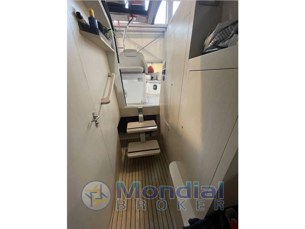 Noah 36 cabin