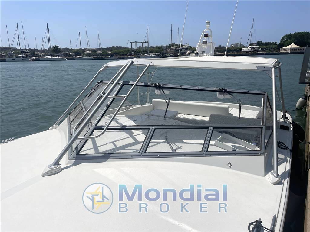 Magnum marine 35 hard top
