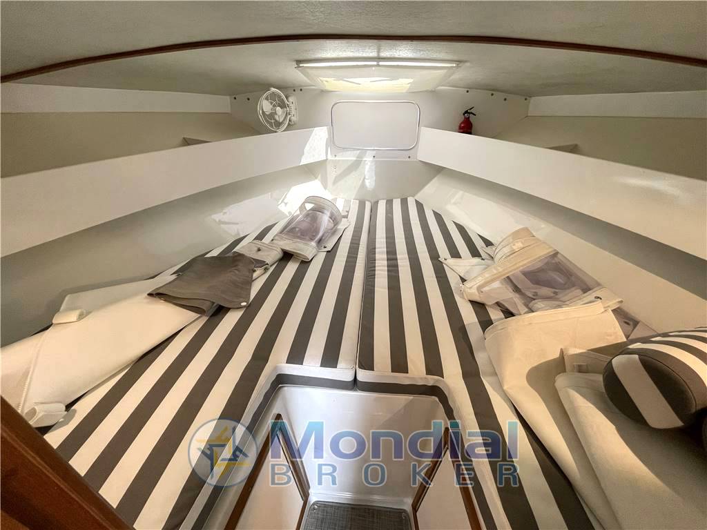 Magnum marine 35 hard top
