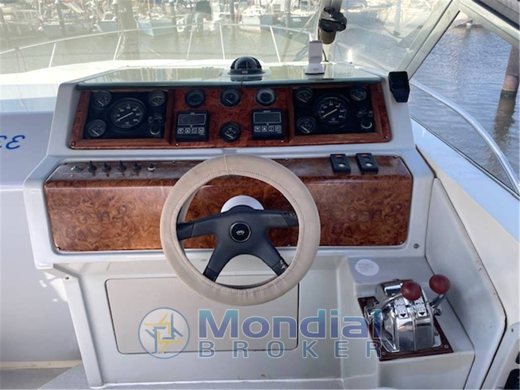 Cranchi 32 cruiser