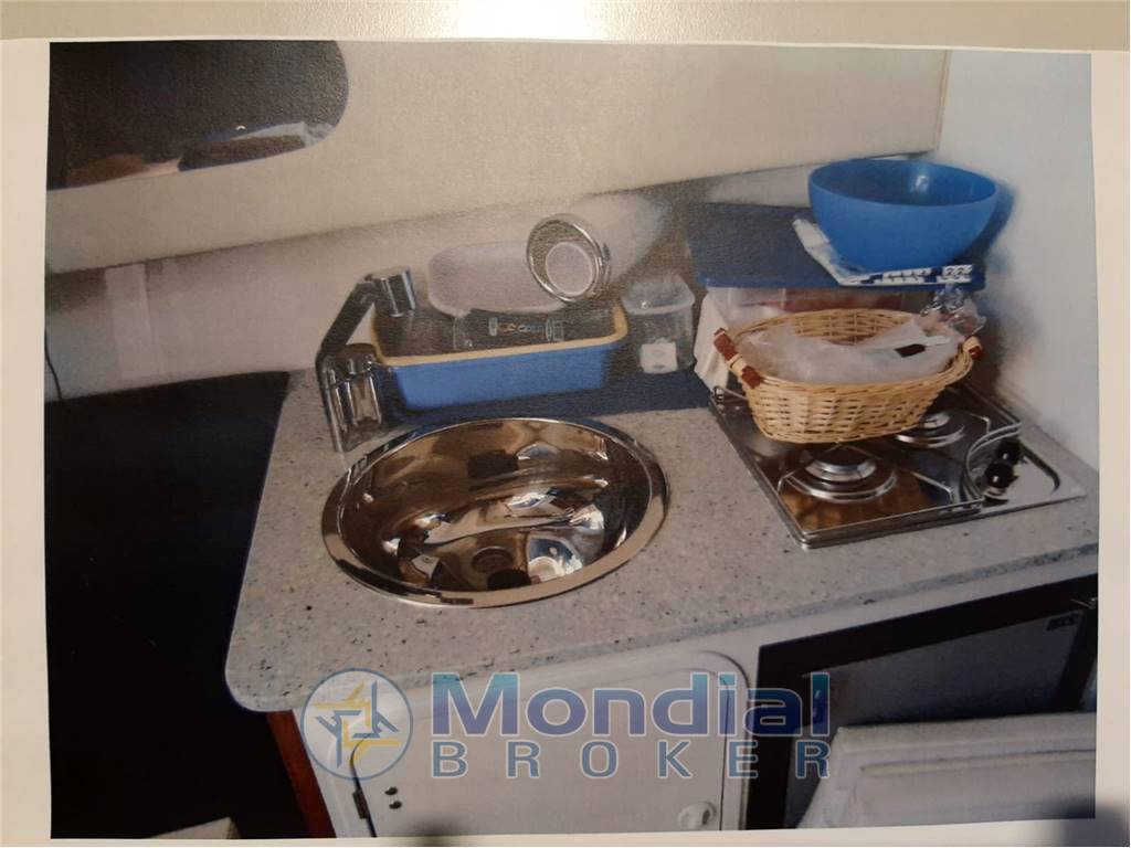 Mano marine 258 cabin