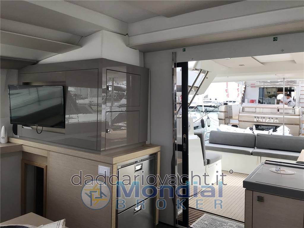 Fountaine pajot Astréa 42