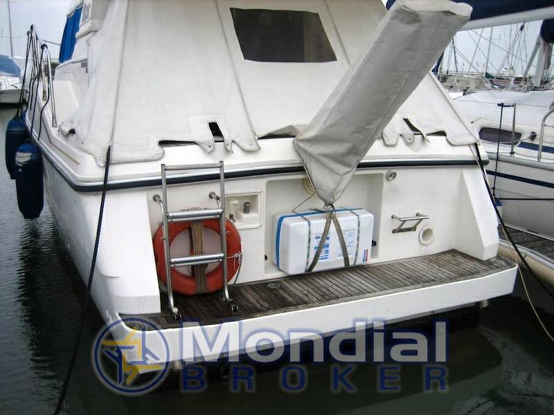 Azimut 32
