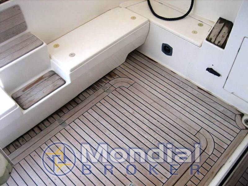 Azimut 32