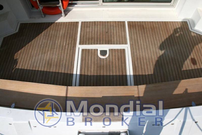 Ferretti 36 fly