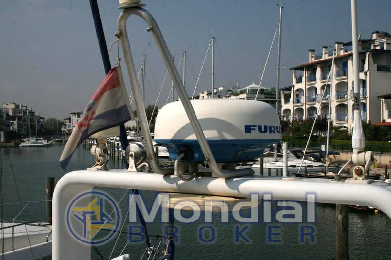 Ferretti 36 fly