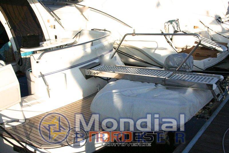 Sealine Fly 36