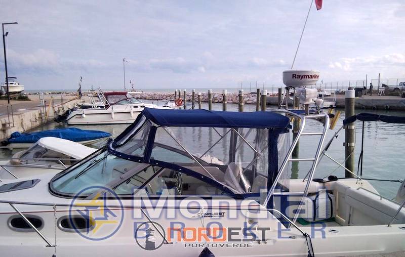 Boston whaler Conquest 28