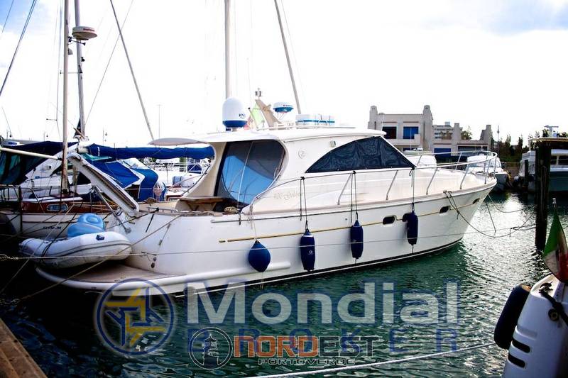 Cantieri estensi Goldstar 400 s