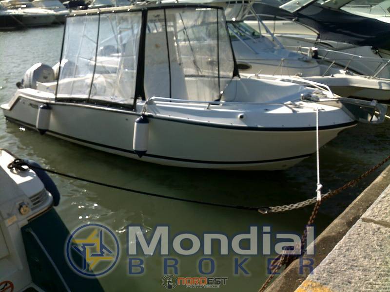 Mako marine 252