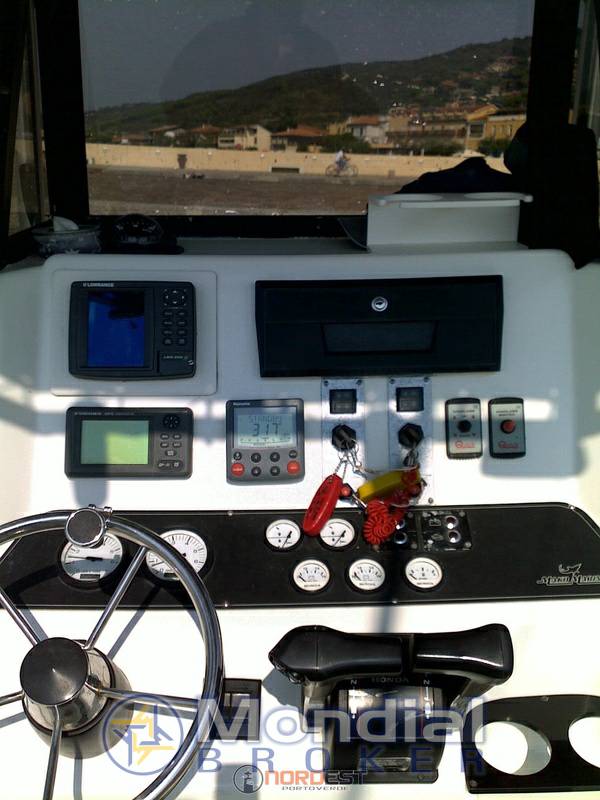 Mako marine 252