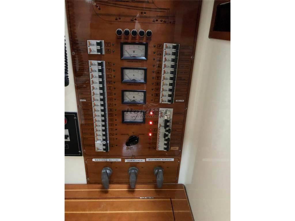 Cantieri estensi Goldstar 360 fly
