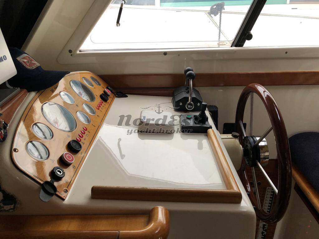 Cantieri estensi Goldstar 360 fly