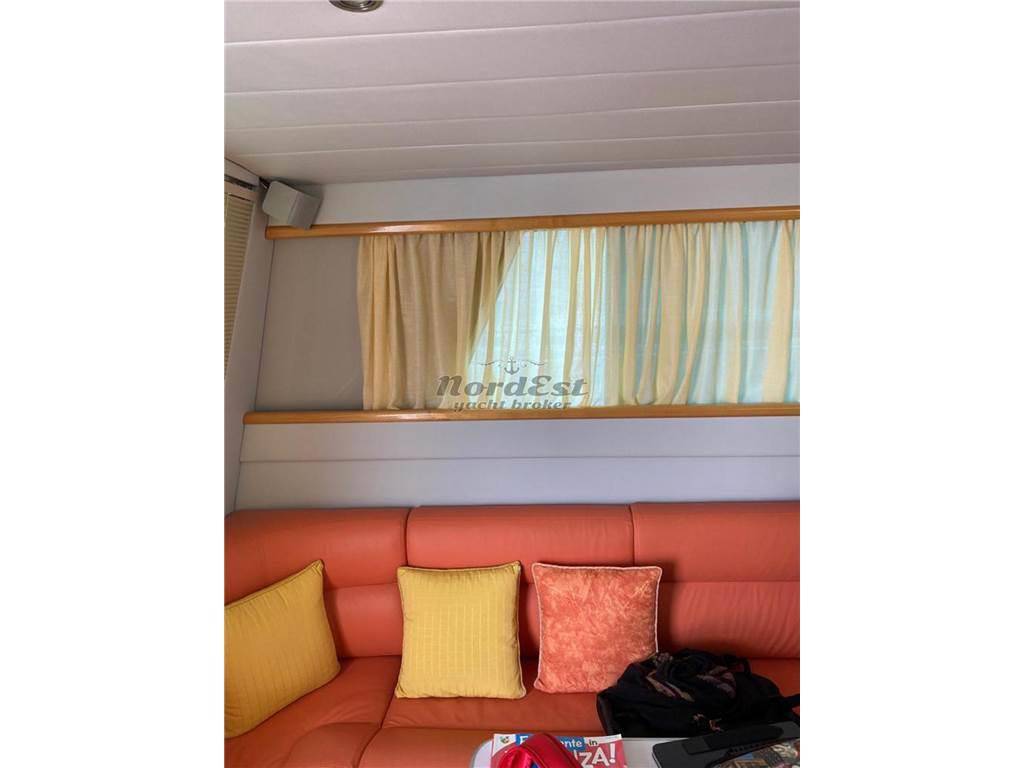 Ferretti 36 fly