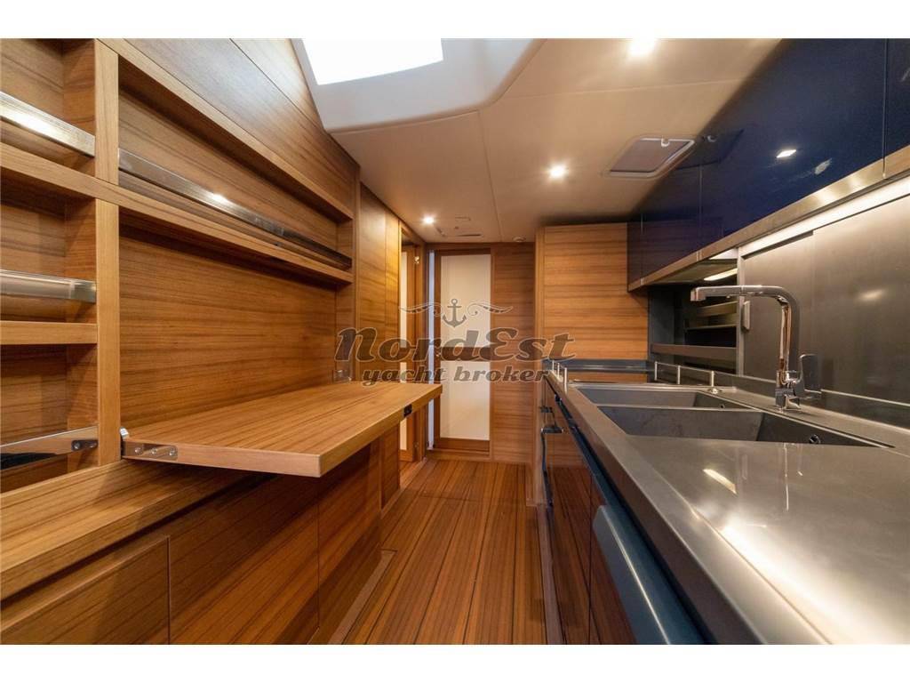 Ice yachts Ice 70