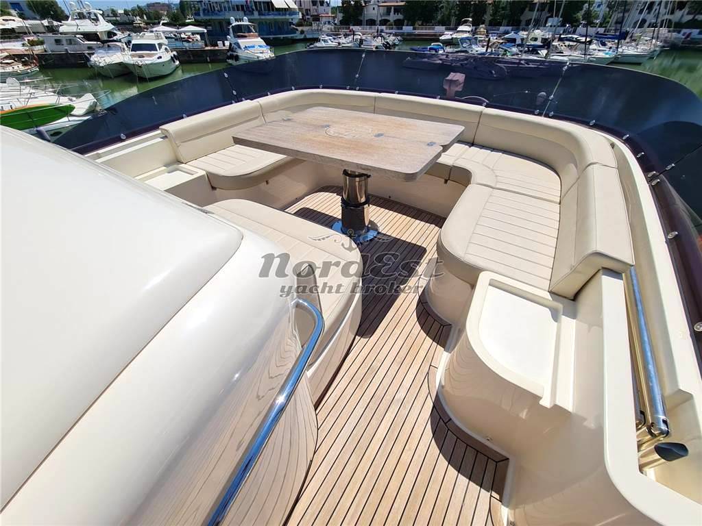 Mochi craft Dolphin 64 cruiser