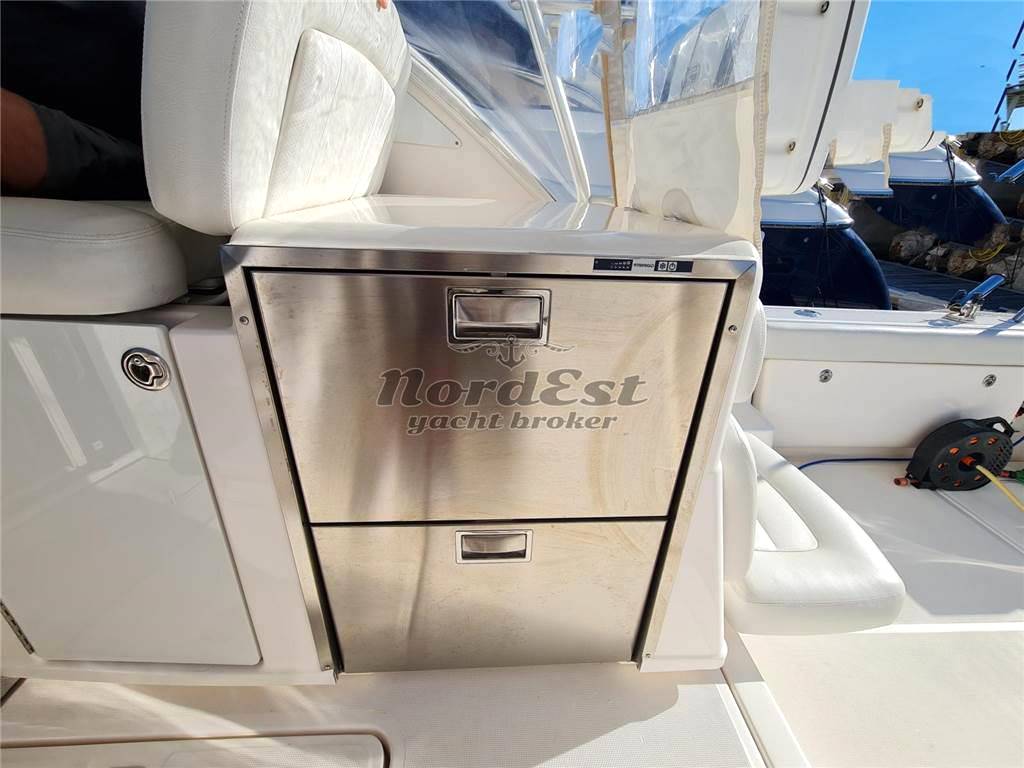 Tiara 3600 hard top ht
