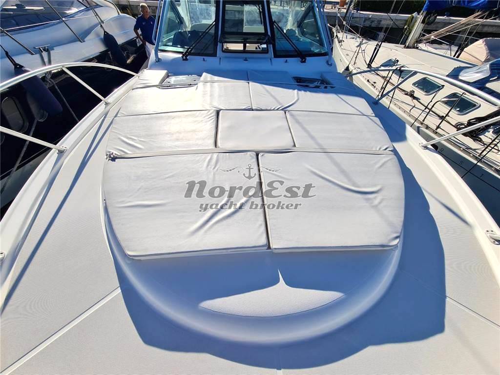 Tiara 3600 hard top ht