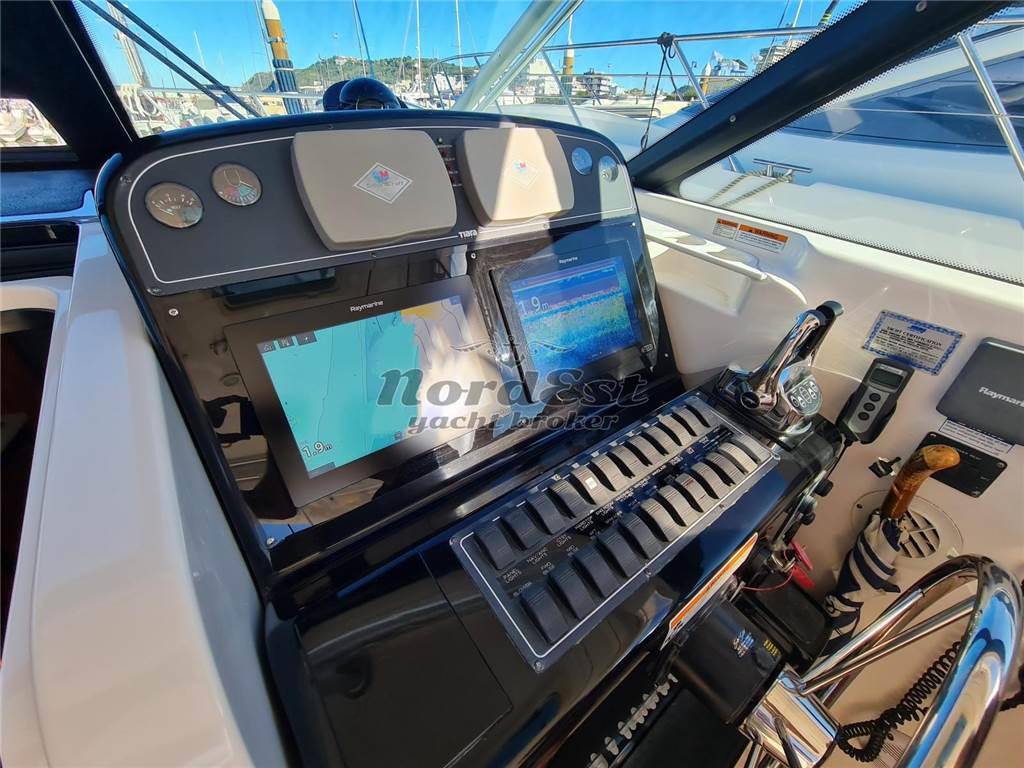 Tiara 3600 hard top ht