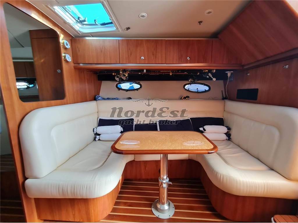 Tiara 3600 hard top ht