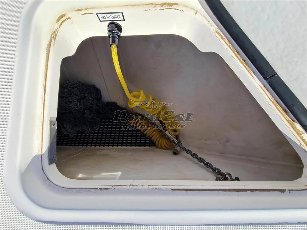 Tiara 3600 hard top ht