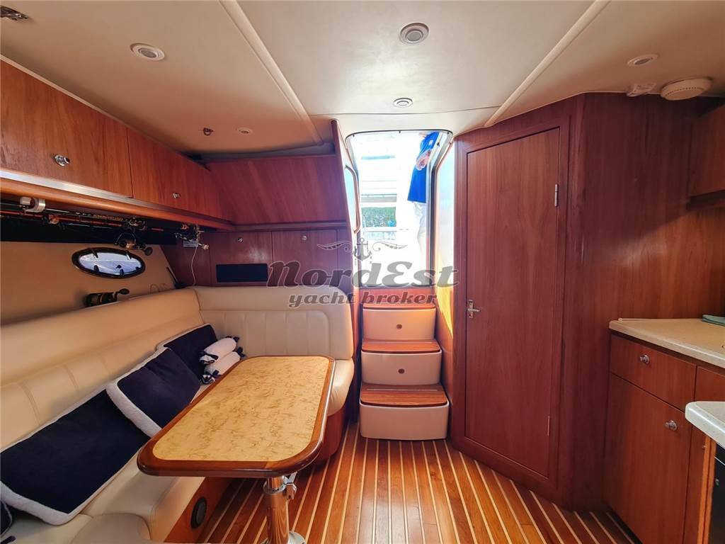 Tiara 3600 hard top ht