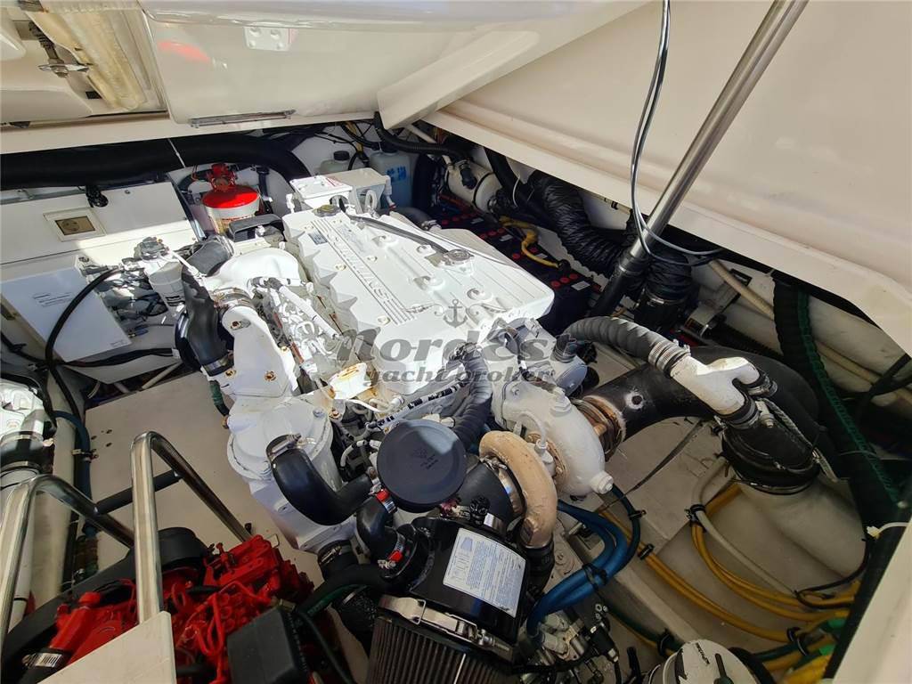 Tiara 3600 hard top ht