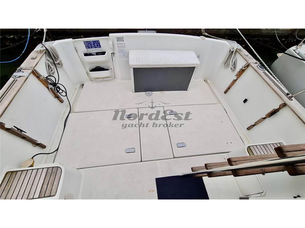 Beneteau Antares serie 9