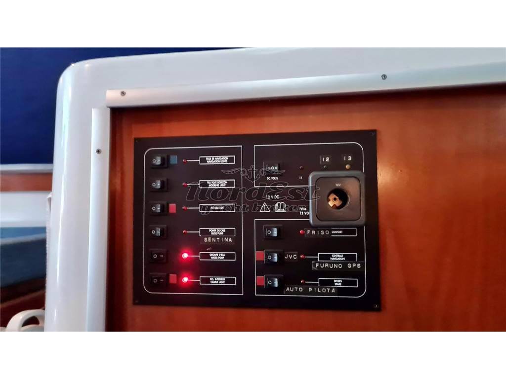 Beneteau Antares serie 9
