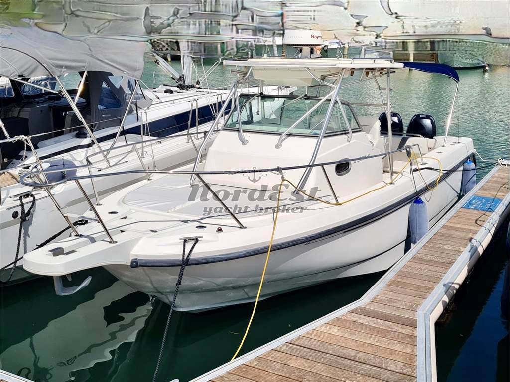 Boston whaler Outrage 28 (verado 300 - 2018)