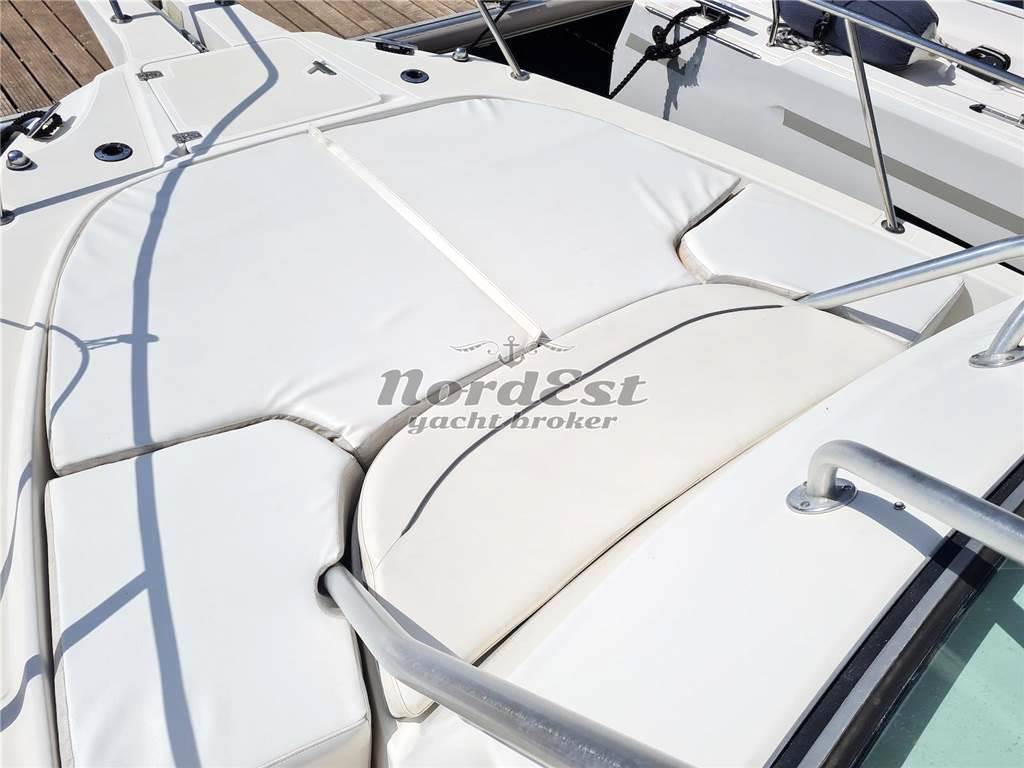 Boston whaler Outrage 28 (verado 300 - 2018)