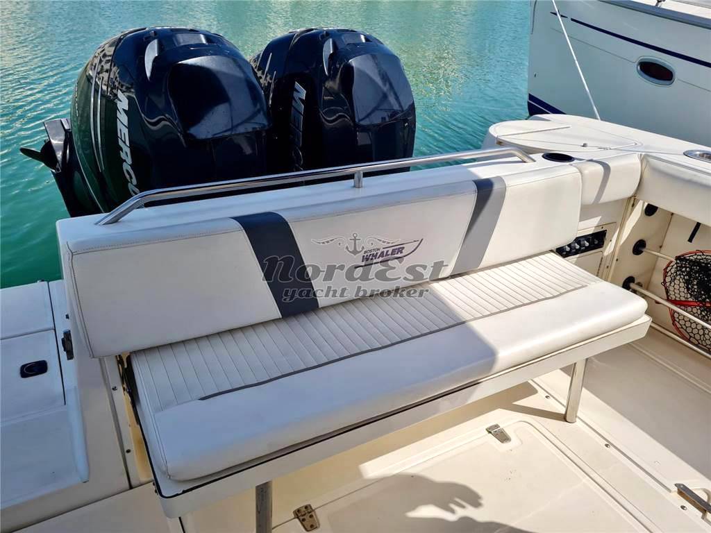 Boston whaler Outrage 28 (verado 300 - 2018)