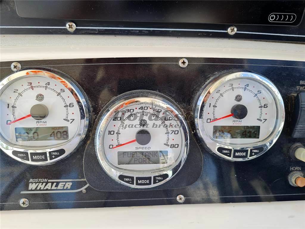 Boston whaler Outrage 28 (verado 300 - 2018)