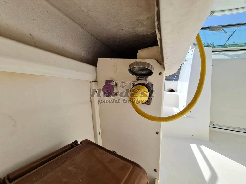 Boston whaler Outrage 28 (verado 300 - 2018)