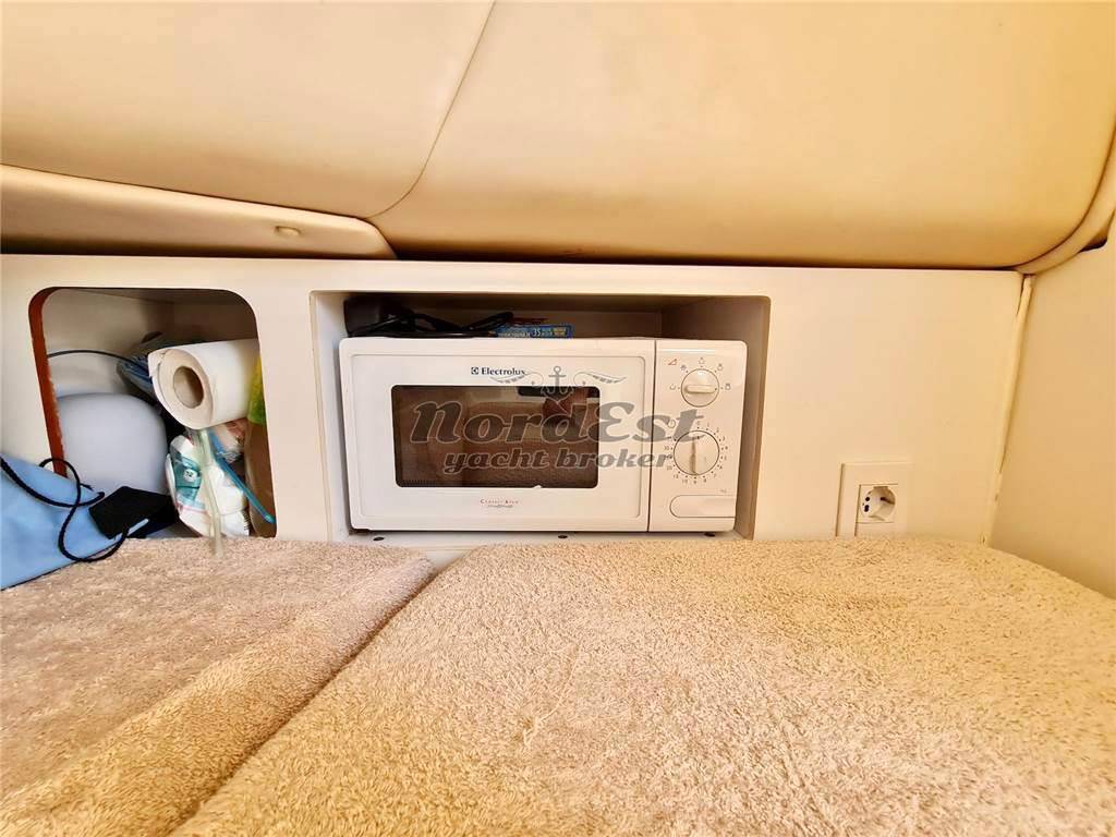 Boston whaler Outrage 28 (verado 300 - 2018)