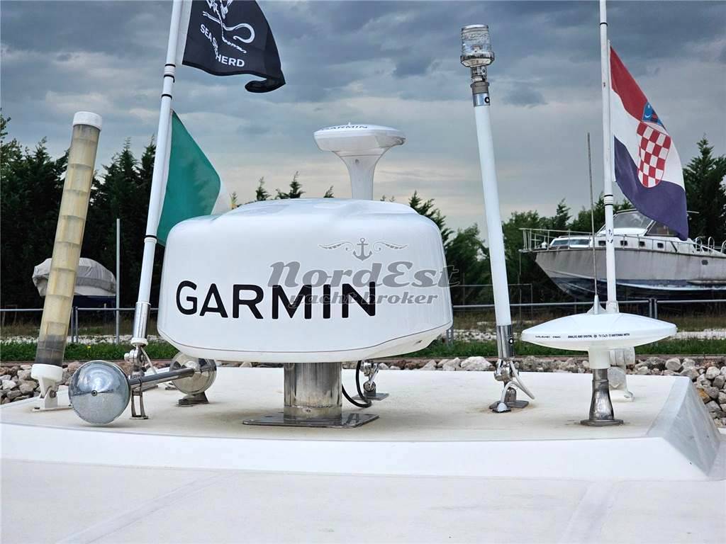 Cantieri estensi Bluetime 370