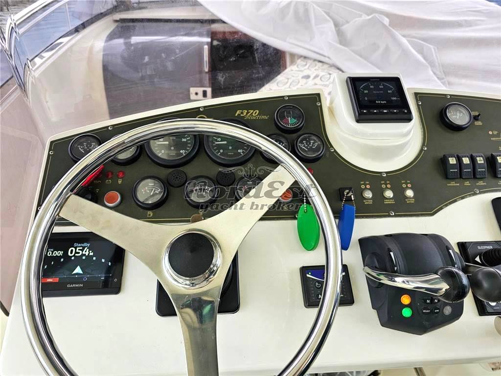 Cantieri estensi Bluetime 370