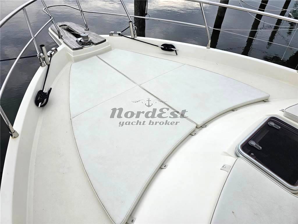 Cantieri estensi Bluetime 370