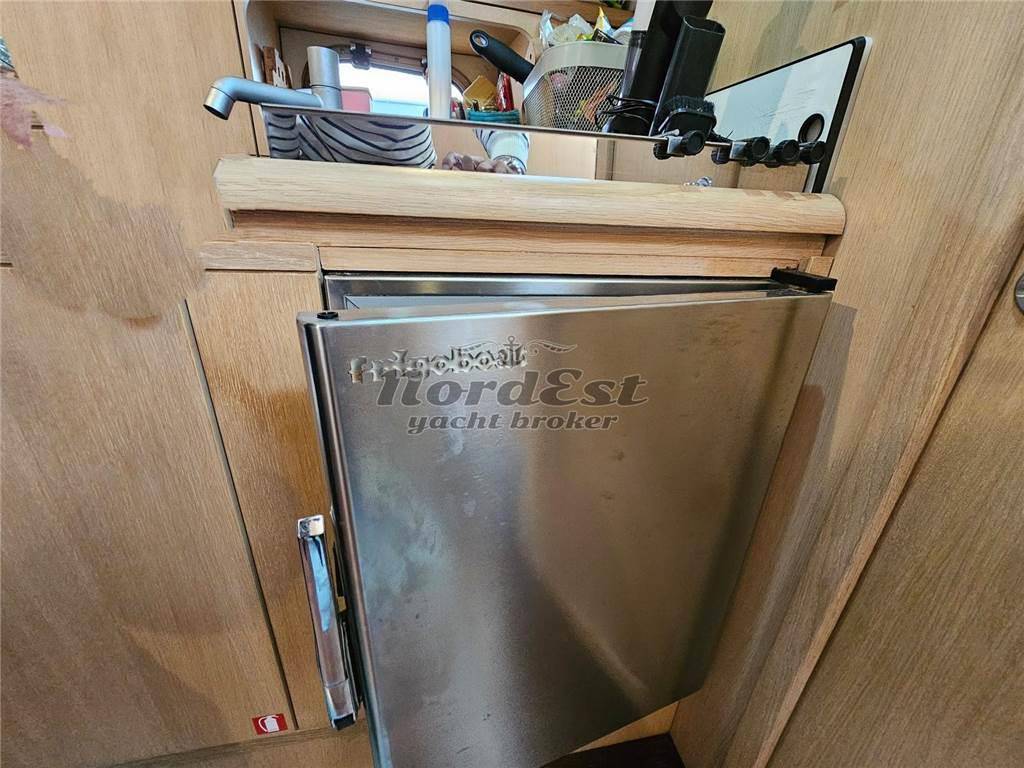 Cantieri estensi Bluetime 370