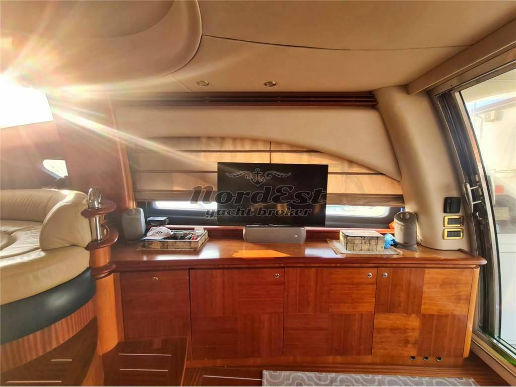 Azimut 55 fly